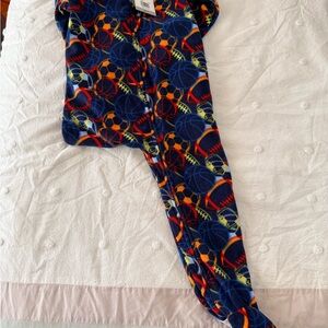Kids Headquarters Fleece Footed Pajamas Size 3T Sports Ball Print NWT